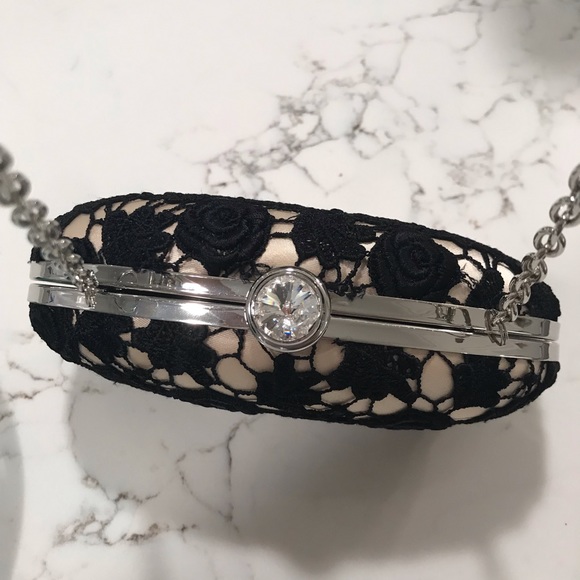 Sondra Roberts clutch - champagne and black lace - Picture 2 of 8